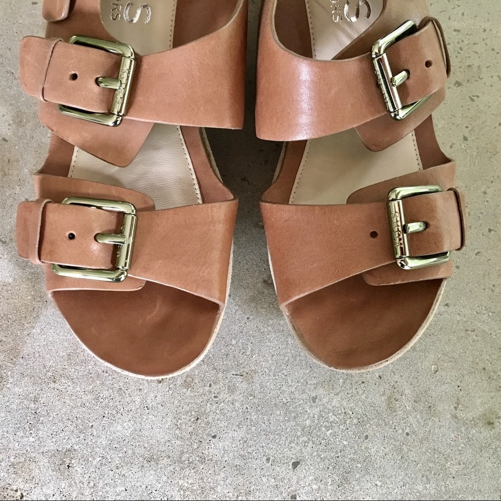 Michael Kors platform tan/taupe leather sandal